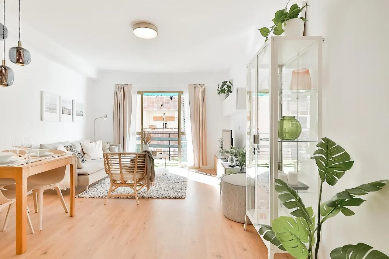 아파트 C24 Fantastic 4 Bedroom With Terrace 말라가