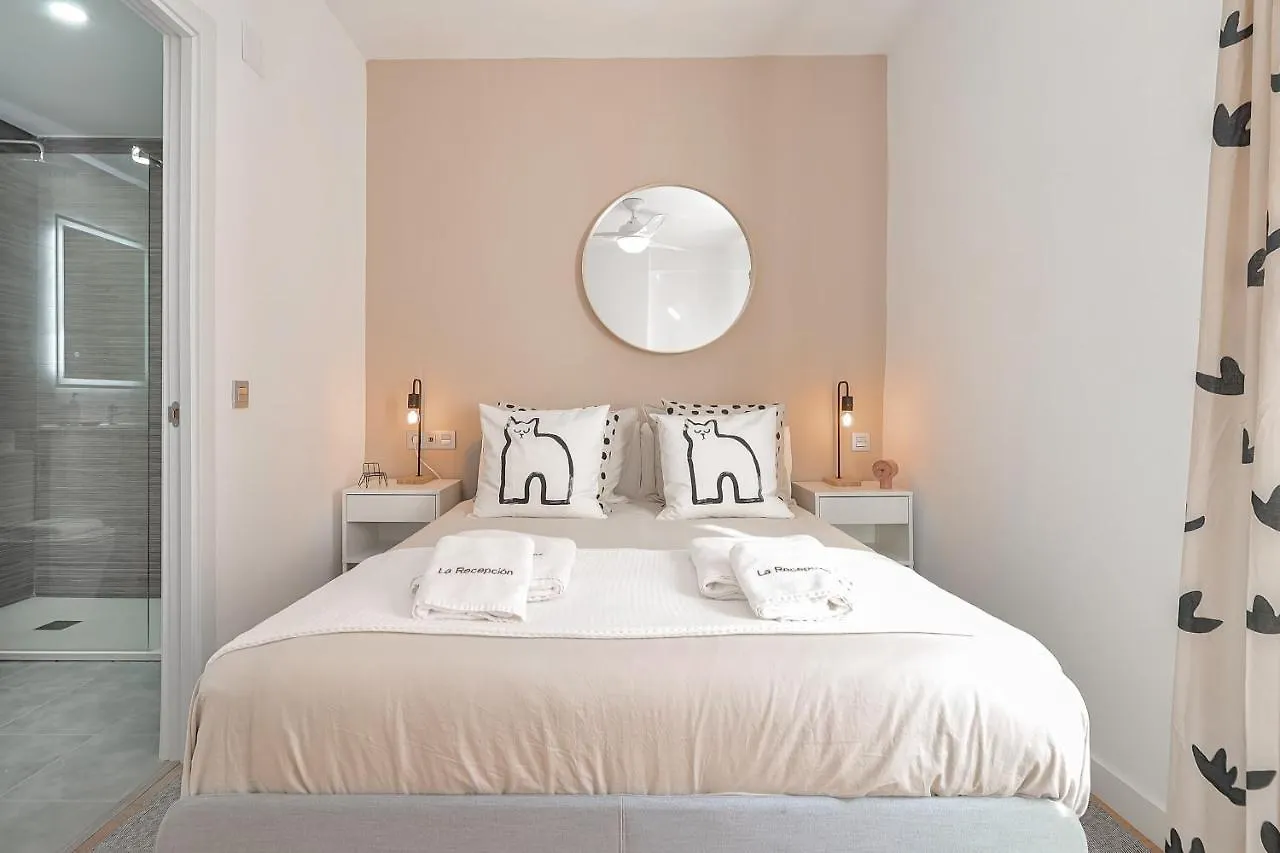 아파트 C24 Fantastic 4 Bedroom With Terrace 말라가