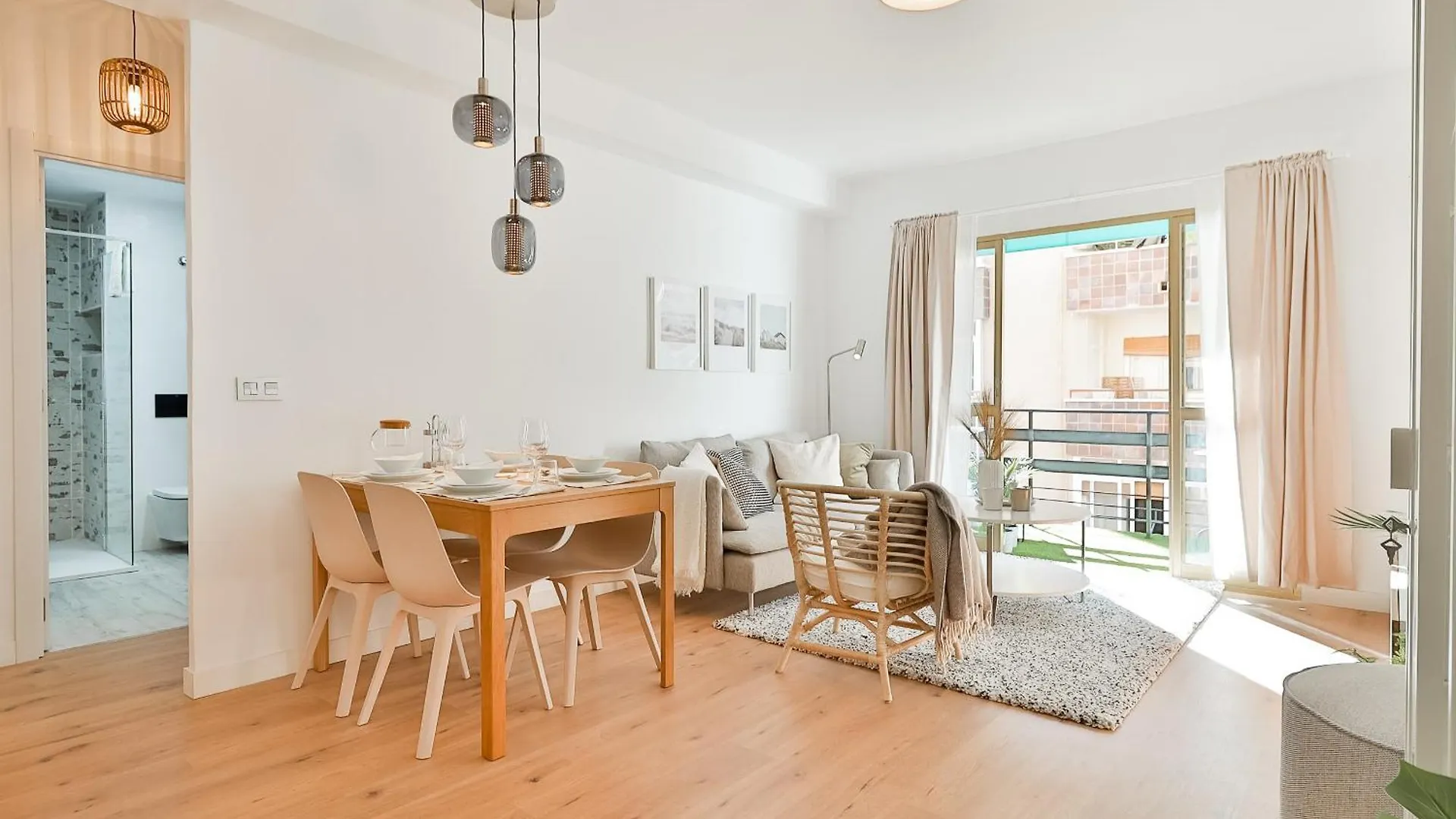 아파트 C24 Fantastic 4 Bedroom With Terrace 말라가 스페인